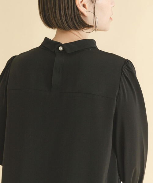 F by ROSSO（エフバイロッソ）の「F by ROSSO　サイドパールハイネックブラウス（シャツ/ブラウス・レディース・ブラック/オフホワイト・FREE）」の13枚目の写真