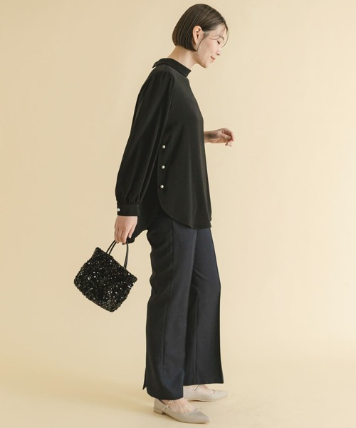 F by ROSSO（エフバイロッソ）の「F by ROSSO　サイドパールハイネックブラウス（シャツ/ブラウス・レディース・ブラック/オフホワイト・FREE）」の15枚目の写真