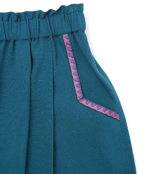 チチカカ（チチカカ）の「エッグタックパンツ（その他パンツ・レディース・ベージュ/ブラック/カーキ/ターコイズブルー/マスタード・LARGE/MEDIUM）」の13枚目の写真