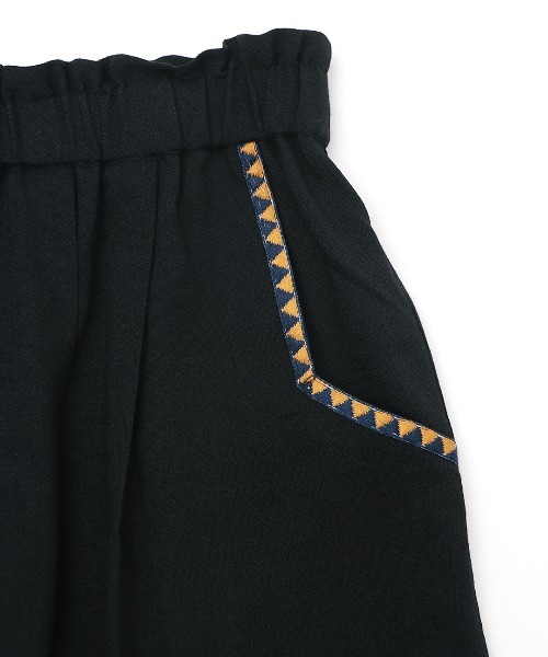 チチカカ（チチカカ）の「エッグタックパンツ（その他パンツ・レディース・ベージュ/ブラック/カーキ/ターコイズブルー/マスタード・LARGE/MEDIUM）」の15枚目の写真