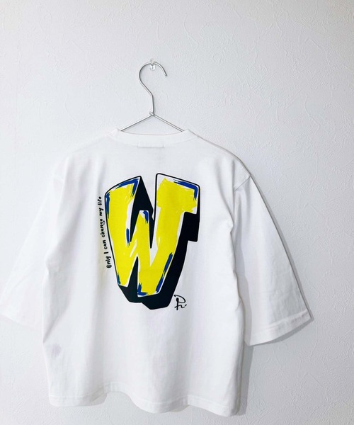 ZI-ON（ジーオン）の「オーバーサイズ グラフィティープリントロンT（Tシャツ/カットソー・キッズ・ブラック系その他/ベージュ系その他/ホワイト系その他3/グレー系その他/カーキ/ブラック/ブラック系その他2/杢グレー/ダークグリーン/オフホワイト/ブラック系その他3/ホワイト系その他2/ホワイト系その他/ネイビー/パープル/ベージュ・140cm/160cm/120cm/110cm/150cm/130cm）」の4枚目の写真