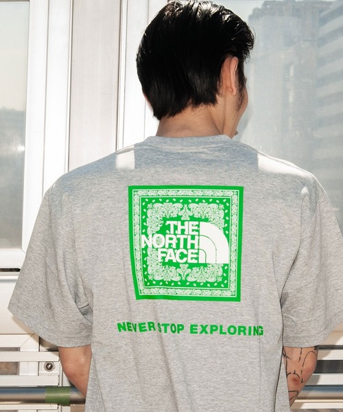 THE NORTH FACE(ザノースフェイス)の「THE NORTH FACE S/S Bandana Square Logo Tee / ザ・ノース・フェイス ショート スリーブ バンダナ スクエア ロゴ ティー(Tシャツ/カットソー・メンズ・ホワイト/ブラック/グレー/インディゴブルー・S/M/L/XL)」の4枚目の写真