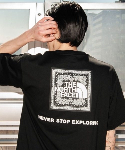THE NORTH FACE(ザノースフェイス)の「THE NORTH FACE S/S Bandana Square Logo Tee / ザ・ノース・フェイス ショート スリーブ バンダナ スクエア ロゴ ティー(Tシャツ/カットソー・メンズ・ホワイト/ブラック/グレー/インディゴブルー・S/M/L/XL)」の3枚目の写真