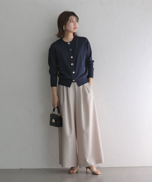 La TOTALITE(ラトータリテ)の「【TORRAZZO DONNA/トラッゾドンナ】shell bijou cardigan(カーディガン/ボレロ・レディース・ネイビー/ブルー系その他/ピンク・FREE)」の4枚目の写真