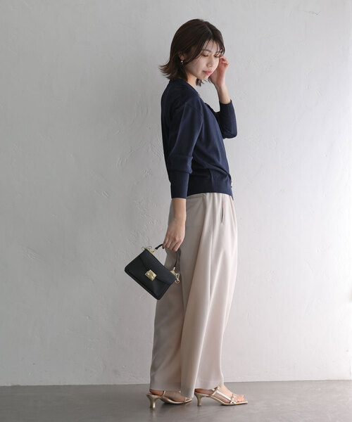La TOTALITE(ラトータリテ)の「【TORRAZZO DONNA/トラッゾドンナ】shell bijou cardigan(カーディガン/ボレロ・レディース・ネイビー/ブルー系その他/ピンク・FREE)」の5枚目の写真