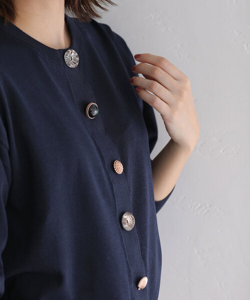 La TOTALITE(ラトータリテ)の「【TORRAZZO DONNA/トラッゾドンナ】shell bijou cardigan(カーディガン/ボレロ・レディース・ネイビー/ブルー系その他/ピンク・FREE)」の7枚目の写真