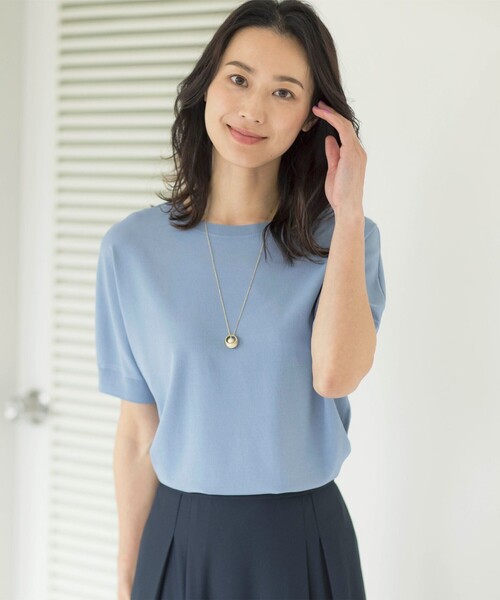 J.PRESS(ジェイプレス)の「【洗える】レーヨンエリートストレッチ ドルマン ニット(ニット/セーター・レディース・ネイビー系/ダルブルー系/イエロー系/ピンク系/ライトグレー系・MEDIUM/LARGE)」の4枚目の写真