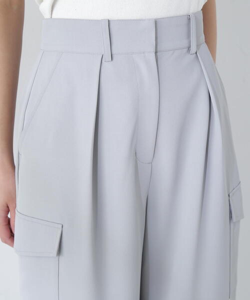 NATURAL BEAUTY BASIC（ナチュラルビューティーベーシック）の「◇２ＷＡＹカーゴパンツ（カーゴパンツ・レディース・オフホワイト/グレー/ブラック・MEDIUM/SMALL）」の15枚目の写真