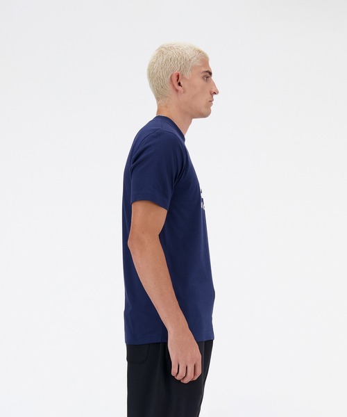 NEW BALANCE(ニューバランス)の「New Balance Stacked Logo ショートスリーブTシャツ(Tシャツ/カットソー・メンズ・ブラック/ネイビー/ホワイト/ライトグレー/レッド・SMALL/MEDIUM/LARGE/X-LARGE/XX-LARGE/XXX-LARGE)」の17枚目の写真