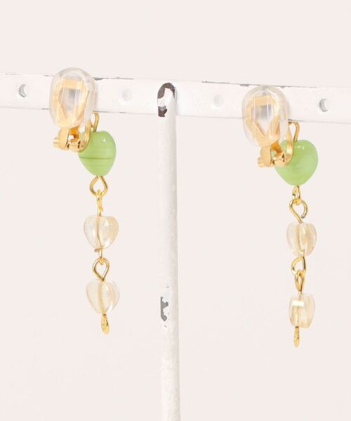 tone(トーン)の「【Occhocochoi】Heart bees earring(MA)(イヤリング・レディース・ゴールド・FREE)」の2枚目の写真