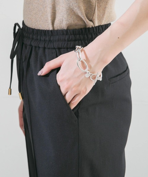 URBAN RESEARCH ROSSO WOMEN（アーバンリサーチ　ロッソ）の「ウォッシャブルイージーテーパードパンツ（その他パンツ・レディース・ブラック/グレー系その他/イエロー系その他・FREE）」の19枚目の写真