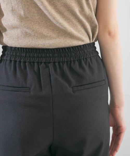 URBAN RESEARCH ROSSO WOMEN（アーバンリサーチ　ロッソ）の「ウォッシャブルイージーテーパードパンツ（その他パンツ・レディース・ブラック/グレー系その他/イエロー系その他・FREE）」の21枚目の写真