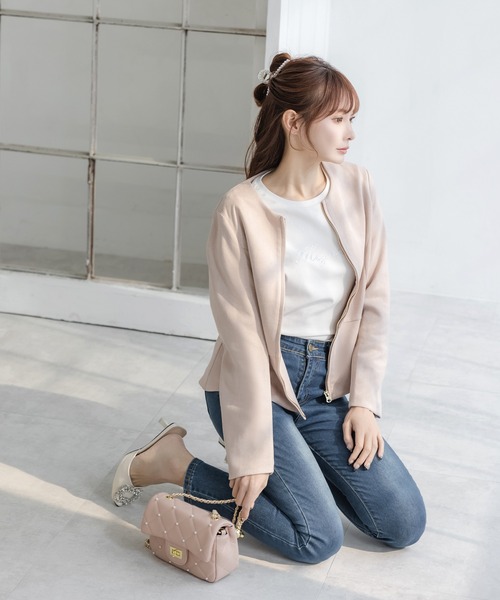 Julia Boutique（ジュリアブティック）の「MignonビジューロゴTシャツ/24010（Tシャツ/カットソー・レディース・イエロー/ホワイト/ピンク/ブラック・ONE）」の16枚目の写真