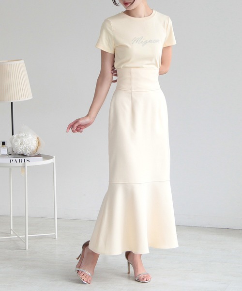 Julia Boutique（ジュリアブティック）の「MignonビジューロゴTシャツ/24010（Tシャツ/カットソー・レディース・イエロー/ホワイト/ピンク/ブラック・ONE）」の11枚目の写真