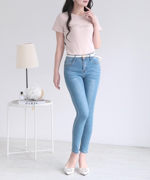 Julia Boutique（ジュリアブティック）の「MignonビジューロゴTシャツ/24010（Tシャツ/カットソー・レディース・イエロー/ホワイト/ピンク/ブラック・ONE）」の7枚目の写真