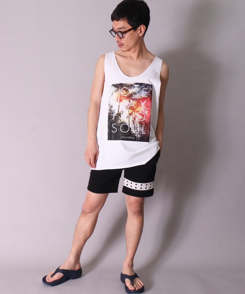 BAYBLO（ベイブロ）の「(BB)【ユニセックス】サマー グラフィック ストレッチ タンクトップ（タンクトップ・メンズ・ベージュ/ブラック/オフホワイト・LARGE/MEDIUM）」の4枚目の写真