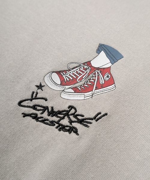 CONVERSE(コンバース)の「【CONVERSE/コンバース】スニーカー「On feet」イラスト 3Typeデザイン ビッグシルエット スピンドル付き Tシャツ/ 半袖Tシャツ(Tシャツ/カットソー・メンズ・ブルーグレー/オフホワイト/グレー/ブラック/ライトブルー/ホワイト・XL/L/M)」の8枚目の写真