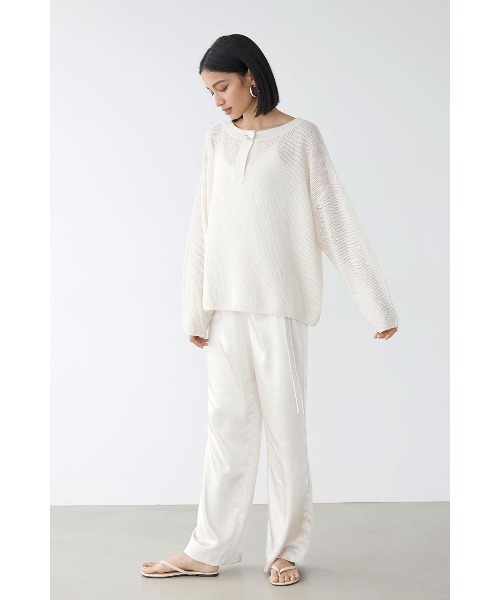 ALEXIA STAM(アリシアスタン)の「Shell Button Long Sleeve Knit Top /ギマニットトップス(ニット/セーター・レディース・グレー/アイボリー/ブラック・FREE)」の14枚目の写真