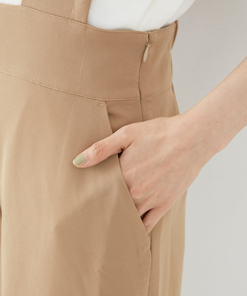 Rouge vif（ルージュヴィフ）の「【一部店舗限定】ストレッチサスペンダージャンパースカート（スカート・レディース・キャメル/ブラック・38/36）」の9枚目の写真