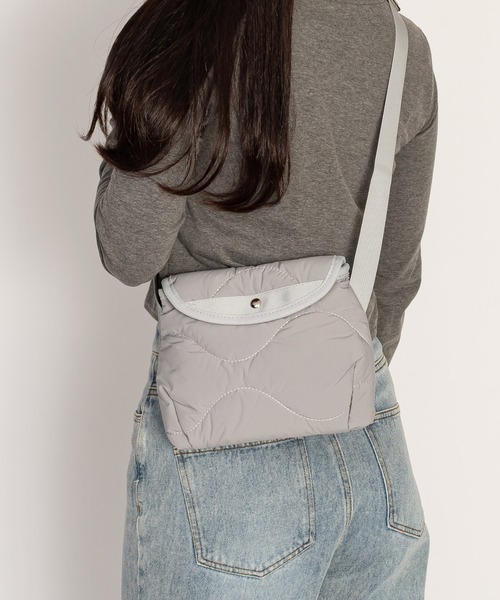 SVEC(シュベック)の「キルティング 中綿 ショルダーバッグ(ショルダーバッグ・レディース・ホワイト/ブラック/カーキ/グレー・FREE)」の19枚目の写真