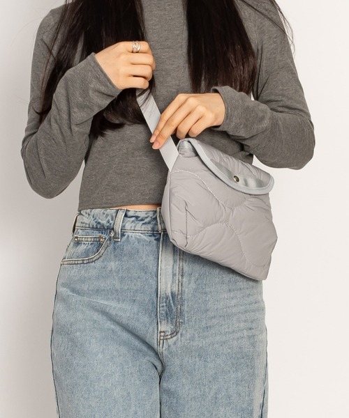 SVEC(シュベック)の「キルティング 中綿 ショルダーバッグ(ショルダーバッグ・レディース・ホワイト/ブラック/カーキ/グレー・FREE)」の20枚目の写真
