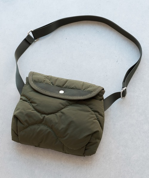 SVEC(シュベック)の「キルティング 中綿 ショルダーバッグ(ショルダーバッグ・レディース・ホワイト/ブラック/カーキ/グレー・FREE)」の21枚目の写真