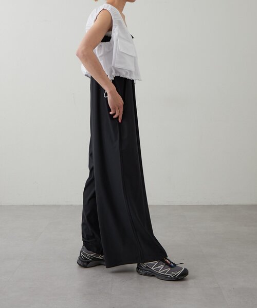 大人女性の earthy（アーシー）の「【UVカット・吸水速乾】キャミサロペット サロペット・オーバーオール・オールインワン