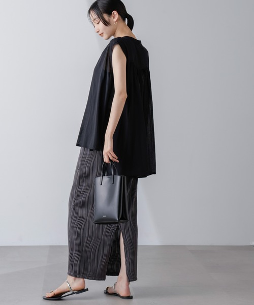 NANO universe(ナノユニバース)の「ウェーブリップルナロースカート(セットアップ可)(スカート・レディース・ライム/チャコール/ベージュ・FREE)」の10枚目の写真