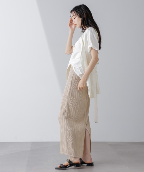 NANO universe(ナノユニバース)の「ウェーブリップルナロースカート(セットアップ可)(スカート・レディース・ライム/チャコール/ベージュ・FREE)」の16枚目の写真