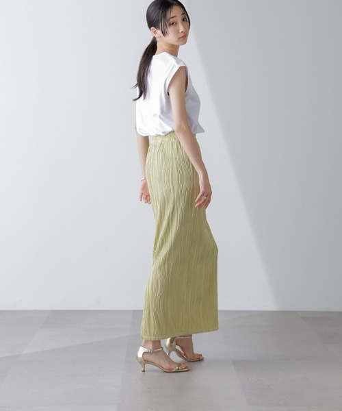 NANO universe(ナノユニバース)の「ウェーブリップルナロースカート(セットアップ可)(スカート・レディース・ライム/チャコール/ベージュ・FREE)」の21枚目の写真