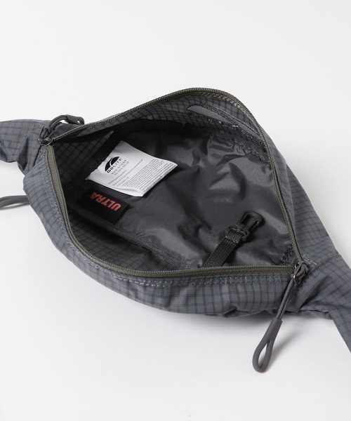 URBAN RESEARCH DOORS(アーバンリサーチドアーズ)の「GOLITE CLING UG(ボディバッグ/ウエストポーチ・メンズ・グリーン/グレー/ブラック・ONE)」の11枚目の写真