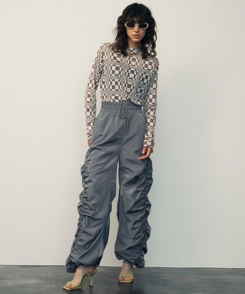 uyu.（ウユ）の「Side Ruffle Design Pants / サイドフリルデザインパンツ【uyu./ウユ】（その他パンツ・レディース・ホワイト/ブラック/ピンク/グレー・FREE）」の16枚目の写真