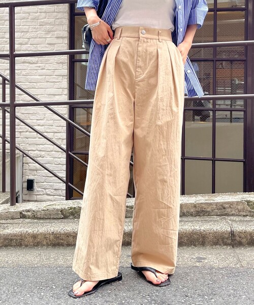 fredy emue（フレディエミュ）の「コットンナイロンタックパンツ（その他パンツ・レディース・ベージュ/ブラック/カーキ・36/38）」の7枚目の写真