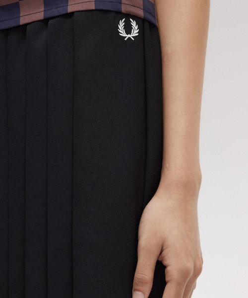 FRED PERRY（フレッドペリー）の「Tipped Pleated Skirt（スカート・レディース・ネイビー/ブラック・8/10）」の17枚目の写真