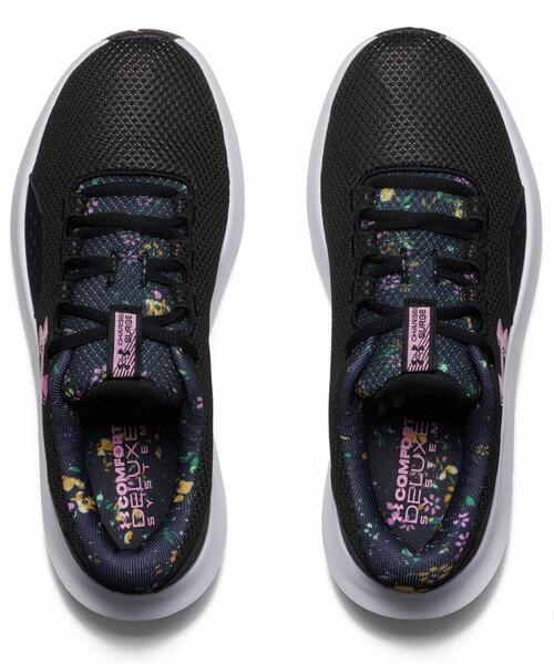 UNDER ARMOUR(アンダーアーマー)の「UAチャージド サージ4 プリント(ランニング/レディース)(スニーカー・レディース・ブラック・23.0cm/24.5cm/24.0cm/25.0cm/25.5cm/23.5cm/22.5cm)」の3枚目の写真