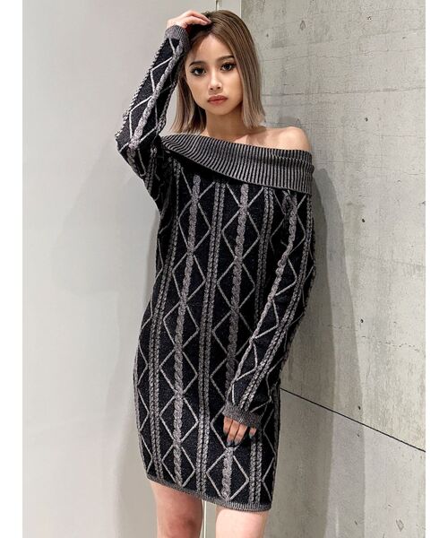 GYDA(ジェイダ)の「オフショルケーブルタイトニットワンピース(ワンピース・レディース・ブラック/グレー・FREE)」の22枚目の写真