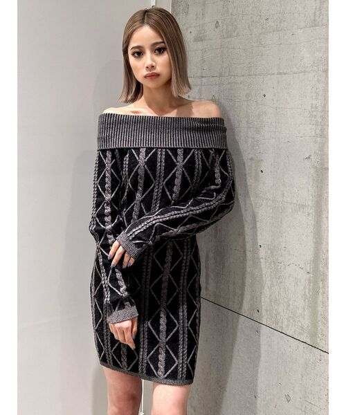 GYDA(ジェイダ)の「オフショルケーブルタイトニットワンピース(ワンピース・レディース・ブラック/グレー・FREE)」の21枚目の写真