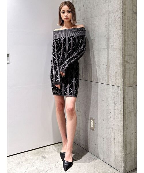 GYDA(ジェイダ)の「オフショルケーブルタイトニットワンピース(ワンピース・レディース・ブラック/グレー・FREE)」の16枚目の写真