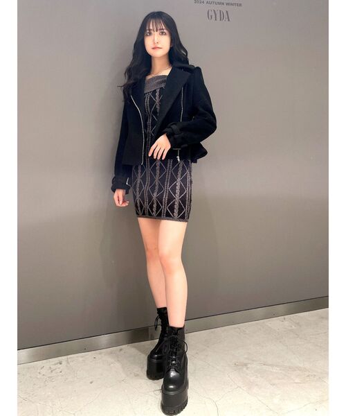 GYDA(ジェイダ)の「オフショルケーブルタイトニットワンピース(ワンピース・レディース・ブラック/グレー・FREE)」の13枚目の写真