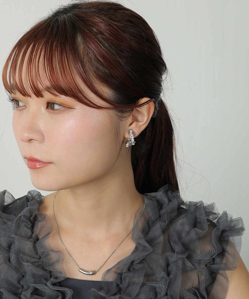 Kana(カナ)の「うねりメタル パール フープ イヤリング イヤークリップ パーティー 結婚式 お呼ばれ オケージョン(イヤリング・レディース・ゴールド/シルバー・フリー)」の13枚目の写真