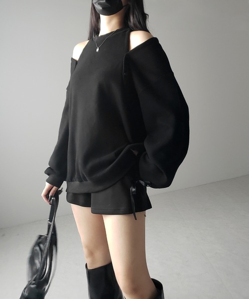 me+em select（ミームセレクト）の「【 ３color 】オープンショルダーカットアウトオーバースウェット ／ open shoulder cutout over sweat（スウェット・レディース・グレー/ブラック・FREE）」の9枚目の写真