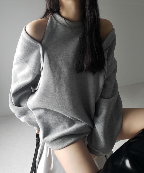 me+em select（ミームセレクト）の「【 ３color 】オープンショルダーカットアウトオーバースウェット ／ open shoulder cutout over sweat（スウェット・レディース・グレー/ブラック・FREE）」の22枚目の写真