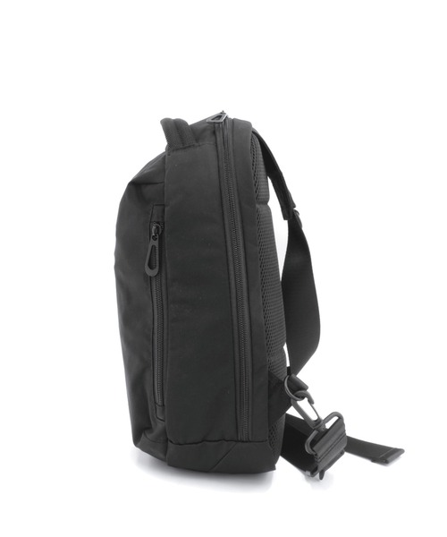 RAW.C(ロークリエイト)の「FUNCTIONAL/ファンクショナル ボディバッグ LIGHT WEIGHT UTILITY OVAL SLING 撥水 軽量 RCB-093TI(ボディバッグ/ウエストポーチ・メンズ・ブラック/ダークカーキ・FREE)」の10枚目の写真