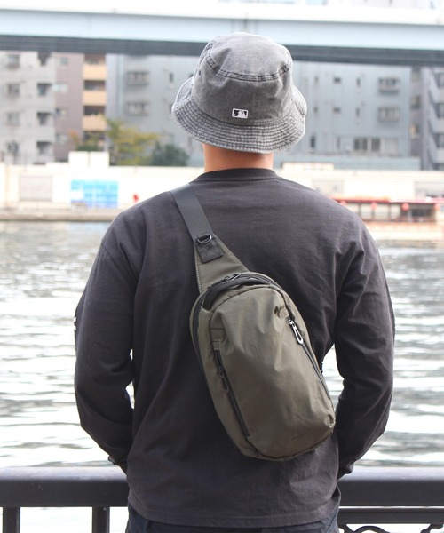 RAW.C(ロークリエイト)の「FUNCTIONAL/ファンクショナル ボディバッグ LIGHT WEIGHT UTILITY OVAL SLING 撥水 軽量 RCB-093TI(ボディバッグ/ウエストポーチ・メンズ・ブラック/ダークカーキ・FREE)」の19枚目の写真