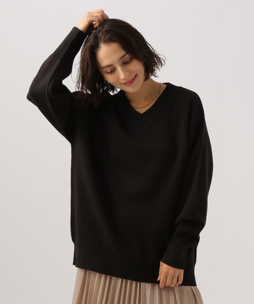 BAYFLOW（ベイフロー）の「オーバーサイズＶネックニット（ニット/セーター・レディース・ボルドー/ブルーグリーン/ブラック/オフホワイト・FREE）」の13枚目の写真