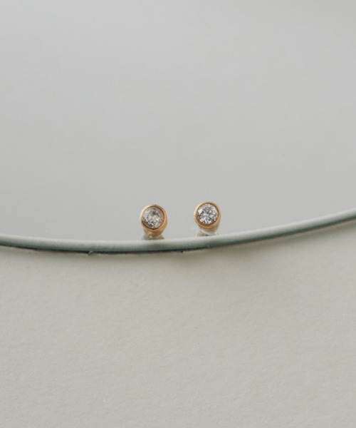 ciite' surgical stainless(シーテサージカルステンレス)の「【 金属アレルギー対応 】 ビジューサークル ミニピアス サージカルステンレス (両耳用)(ピアス(両耳用)・レディース・ゴールド・FREE)」の7枚目の写真