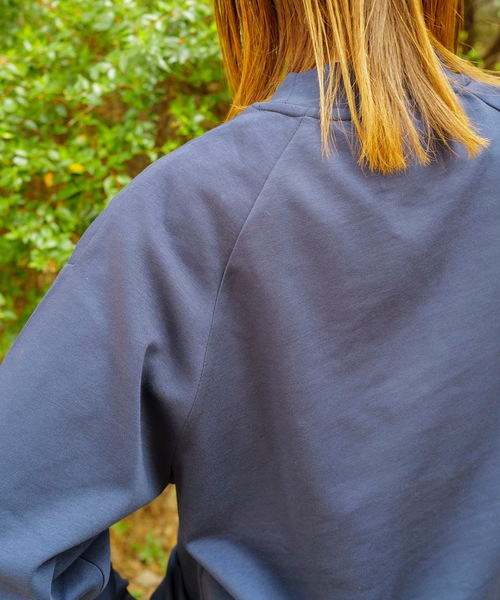 roial(ロイアル)の「DESIGN TEE/ROIAL(ロイアル)ユニセックスワンポイントロゴ長袖ロンT(Tシャツ/カットソー・メンズ・ホワイト/オートミール/ネイビー・MEDIUM/LARGE)」の20枚目の写真