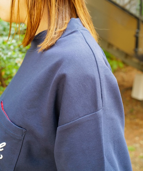roial(ロイアル)の「DESIGN TEE/ROIAL(ロイアル)ユニセックスワンポイントロゴ長袖ロンT(Tシャツ/カットソー・メンズ・ホワイト/オートミール/ネイビー・MEDIUM/LARGE)」の21枚目の写真
