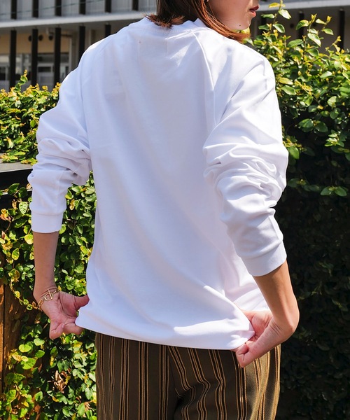 roial(ロイアル)の「DESIGN TEE/ROIAL(ロイアル)ユニセックスワンポイントロゴ長袖ロンT(Tシャツ/カットソー・メンズ・ホワイト/オートミール/ネイビー・MEDIUM/LARGE)」の7枚目の写真