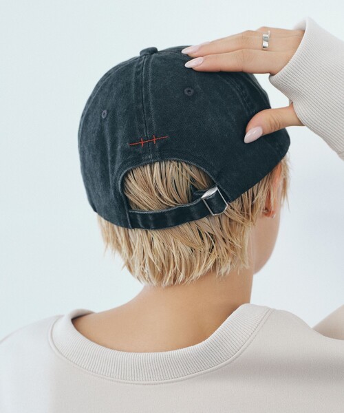 BEAUTY&YOUTH UNITED ARROWS（ビューティーアンドユースユナイテッドアローズ）の「【ハンチさんコラボレーションアイテム】刺繍ロゴ キャップ（キャップ・レディース・ブラック・FREE）」の3枚目の写真